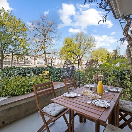True Basel - Zentral I Terrasse Mit Rheinblick Exterior photo